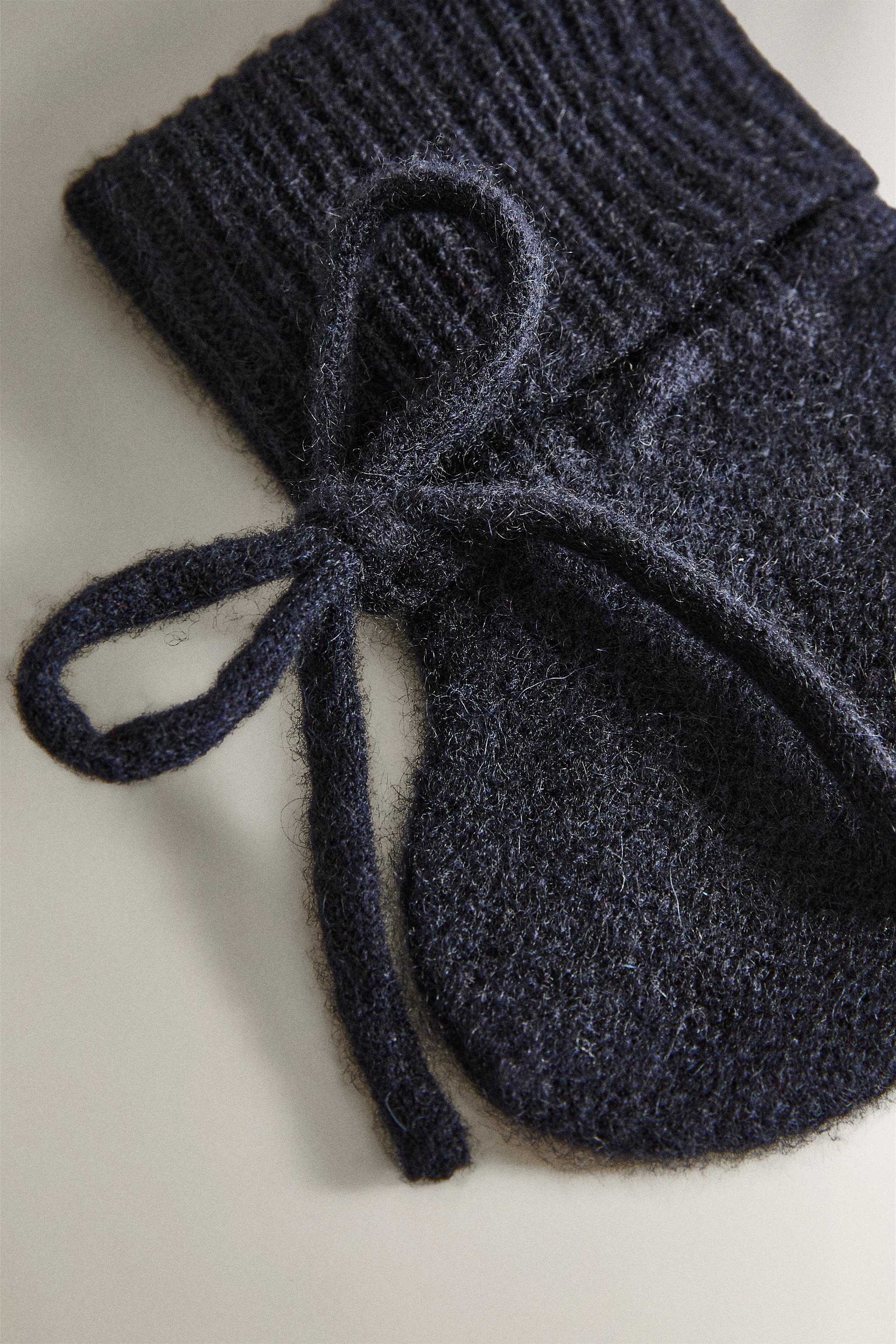 CASHMERE BABY BOOTIES